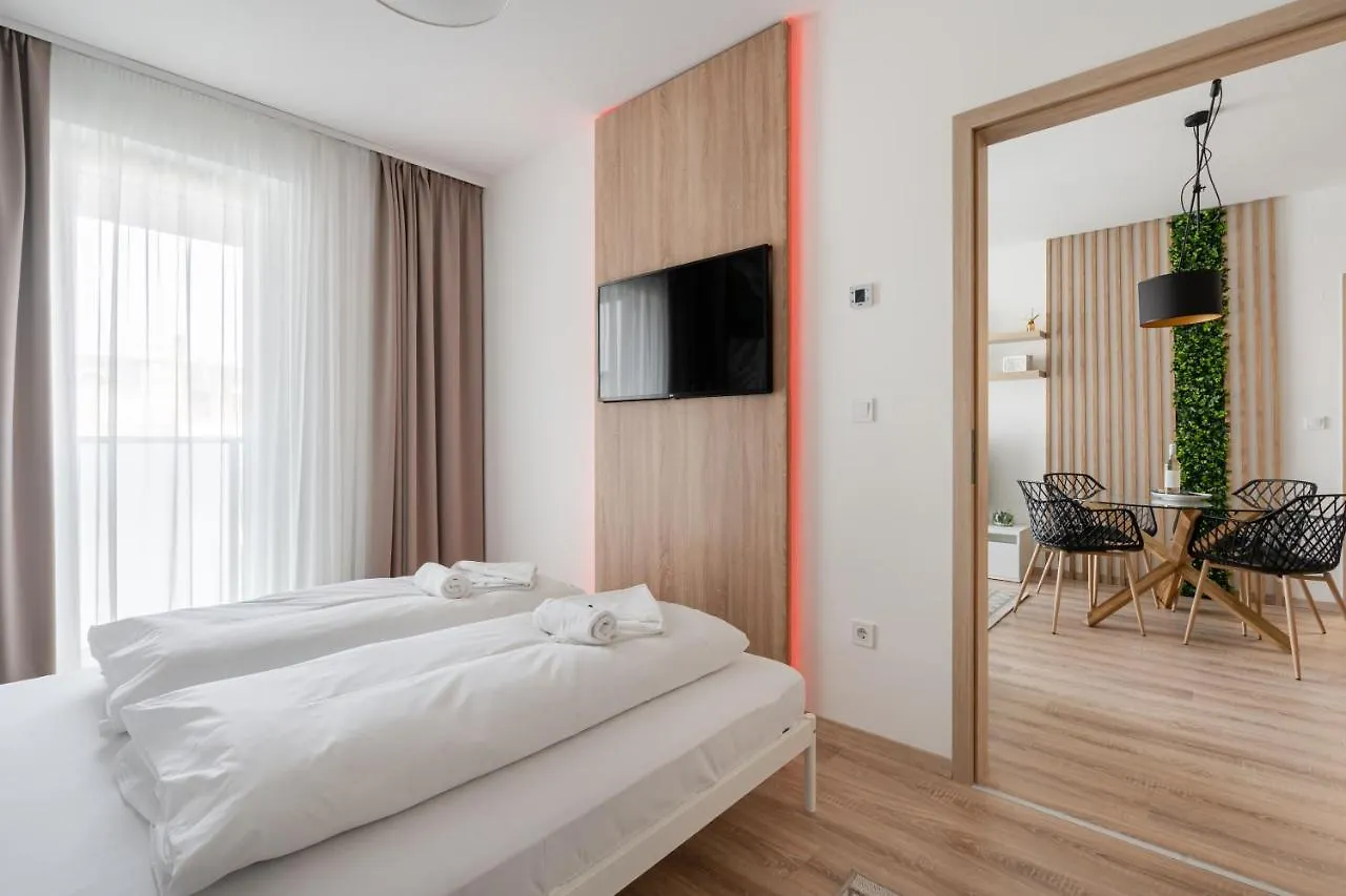 Westside River Apartment Budapest 0*,  Magyarország