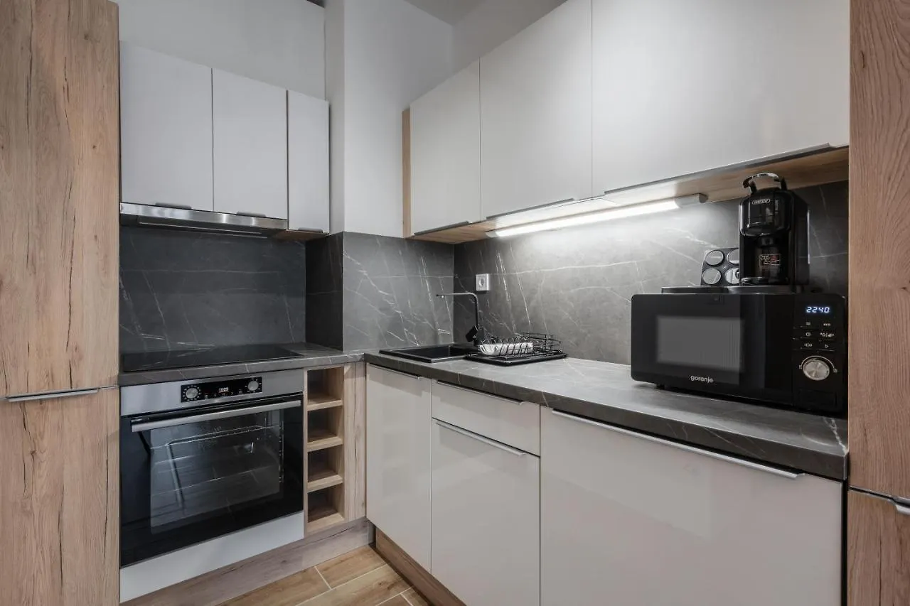 Westside River Apartment Budapest 0*,